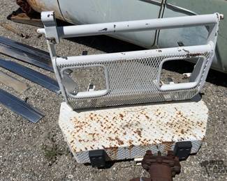 660  Rear Bumper Guard 