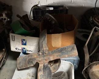 2072  Radiator Fan, Headlights, Mirrors, Fuel Filter, Hub Caps 