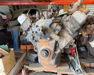 1008  V8 Motor 