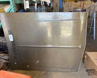 4212 Dodge Challenger hood