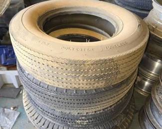 2532  5 Whitewall Tires 