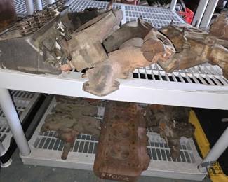 2514  2 Heads, Intake and Exhaust Manifolds 