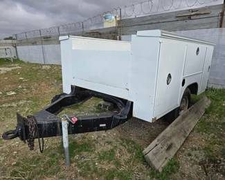 500 Trailer with Service Box