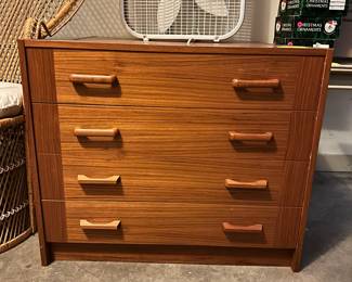 Danish small chest of drawers 2/2
