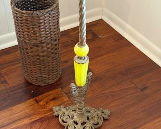 Cigarette ashtray stand