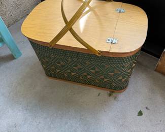 Picnic basket