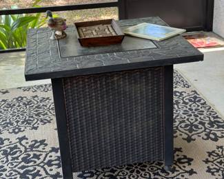 Fire pit table