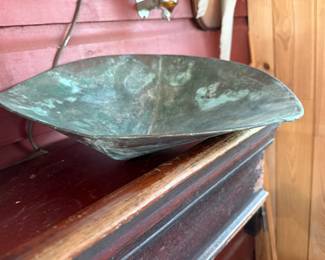 Old Scale basket