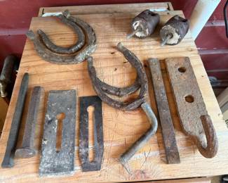 Vtg horse shoes and variety of old hardware