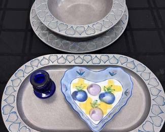 Wilton Serving Pieces Hearts