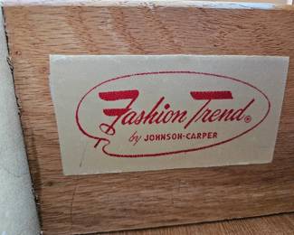 Fashion Trend by Johnson-Carper Mid Century Modern Bedroom Set 