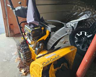 Cub Cadet Snow Blower 