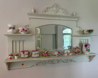 Hanging display shelf