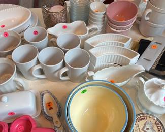 Dishes and measure bowls/spoons