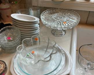 Serving dishes