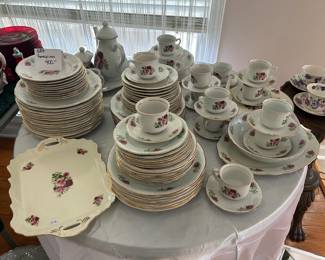 "Formalities" Dish Set