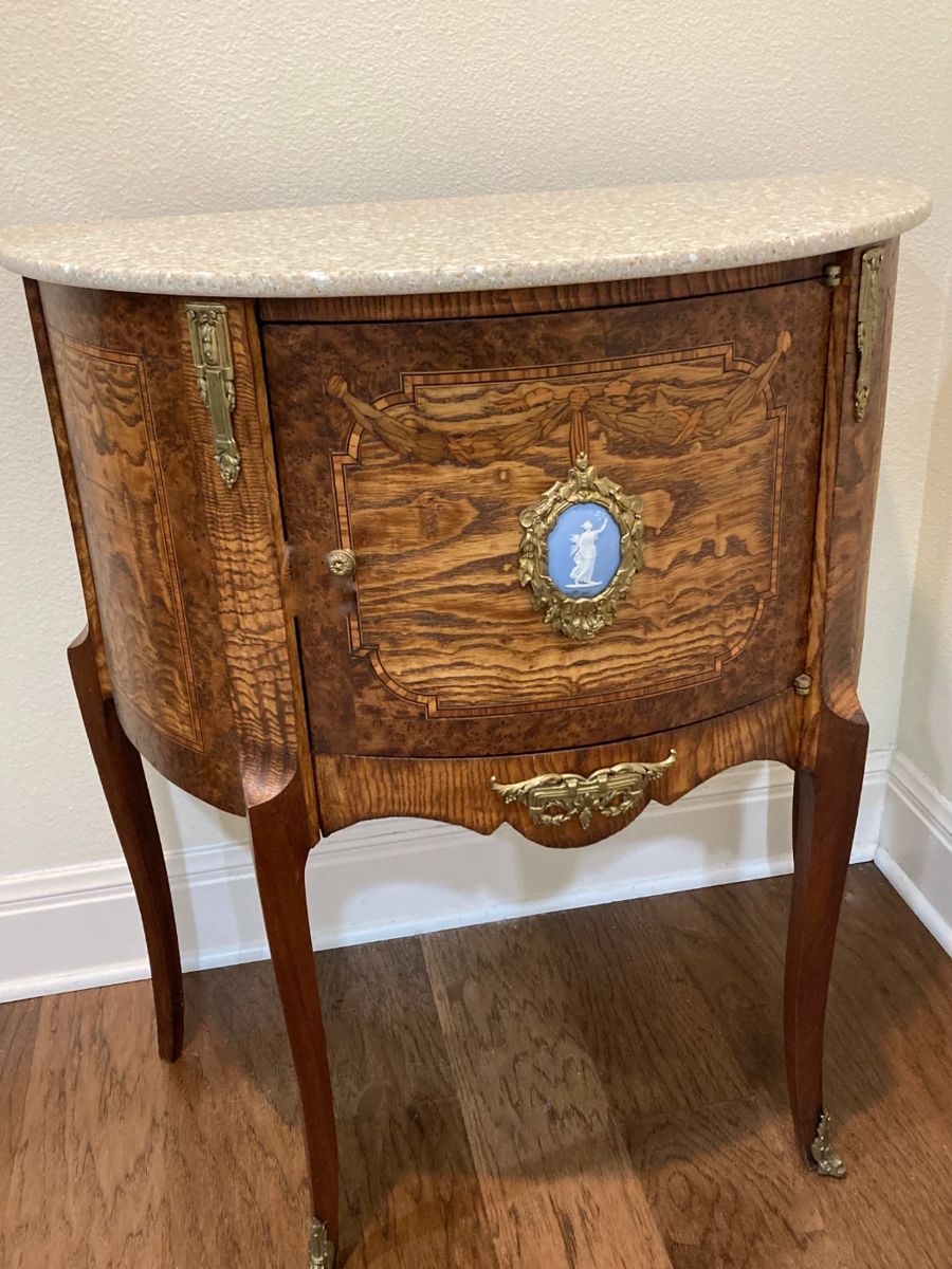 Lovely cameo adornment