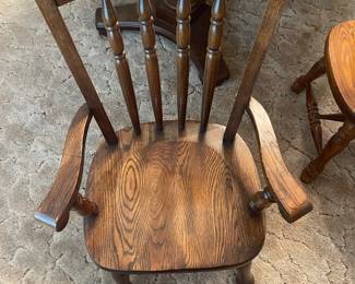 Head chairs for dining table