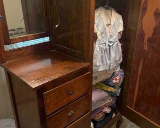 Small armoire w/mirror