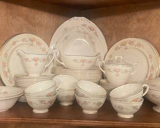 Vintage China
Georgian setting for 8
