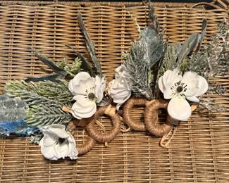 Napkin ring holders