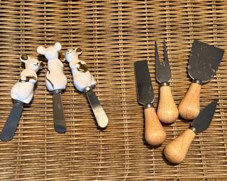 Spreaders and cheese utensils
