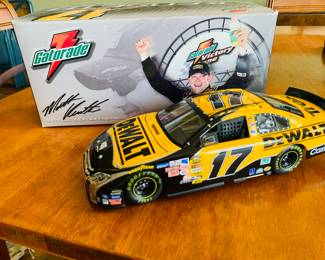 new in box diecast model of Matt Kenseth's no 17 DeWalt/Gatarode Nascar--2006