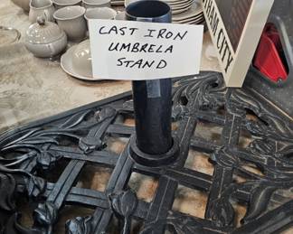 CAST IRON UMBRELLA STAND