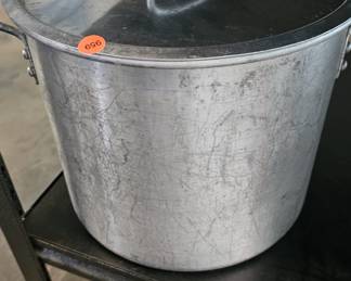 STOCK POT WITH LID