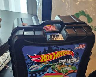 HOT WHEELS CASE