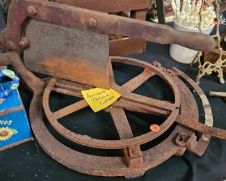 ANTIQUE CHEESE CUTTER