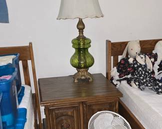 Side Table - Vintage Lamp