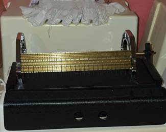 Smocking Machine