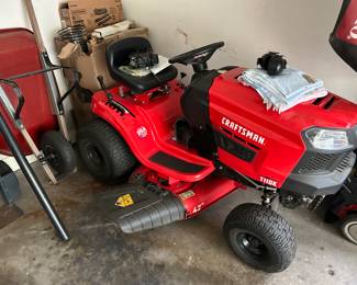Newer, hardly used. This new model doesn’t have the hours meter, so we don’t know how many hours. Runs, additional bagging system - very nice !
