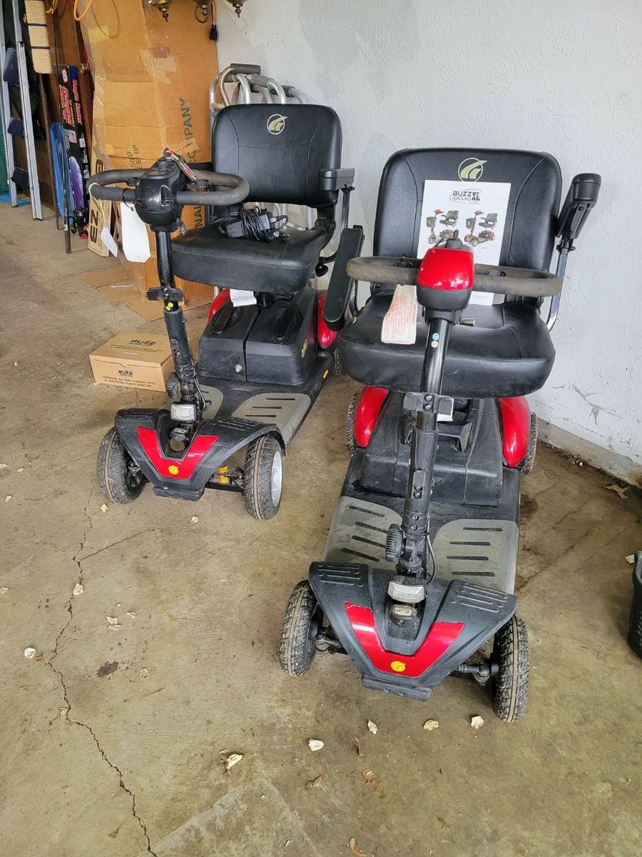 Golden, Buzz around EX and XL scooters. Both in good working condition!