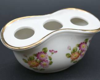 IW Rice lipstick holder