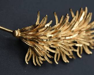 Vintage gold tone signed Coro palm plant brooch