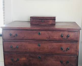 Chippendale Chest of Drawers c1790-1800.