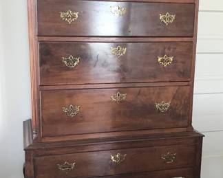 18th c. Pennsylvania Chippendale Chest on Frame c1770