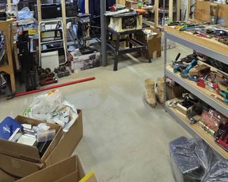 LARGE COLLECTIONS OF TOOLS