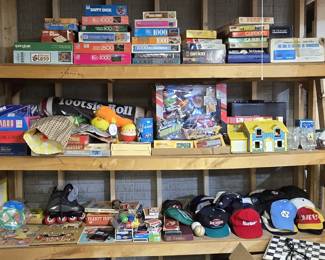 VINTAGE TOYS & GAMES