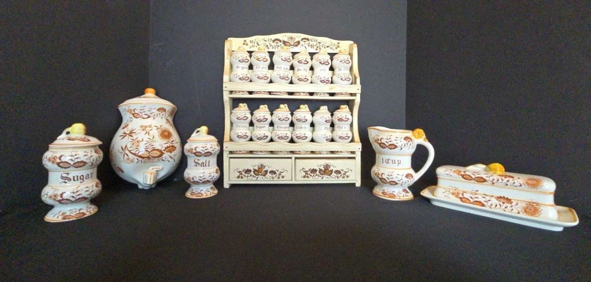 001 18 Piece Original Vintage Arnart Japan Brown Onion Set