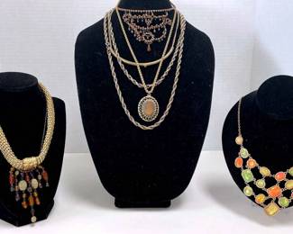 Variety Of Vtg Gold Toned Fashion Necklaces Pedre Vintage Watch Florenza Cameo Necklace