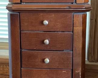 2 Jewelry Chests With Open Mirror Top And Side Compartments That Open
