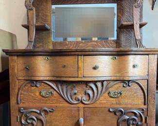 Vintage Buffett Server
