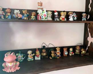 Bronson Bears Ceramic Figures, And Vintage Ceramic Pilgrim Figures More