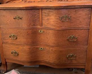 Vintage 4 Drawer Dresser
