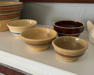 Mini mixing bowls