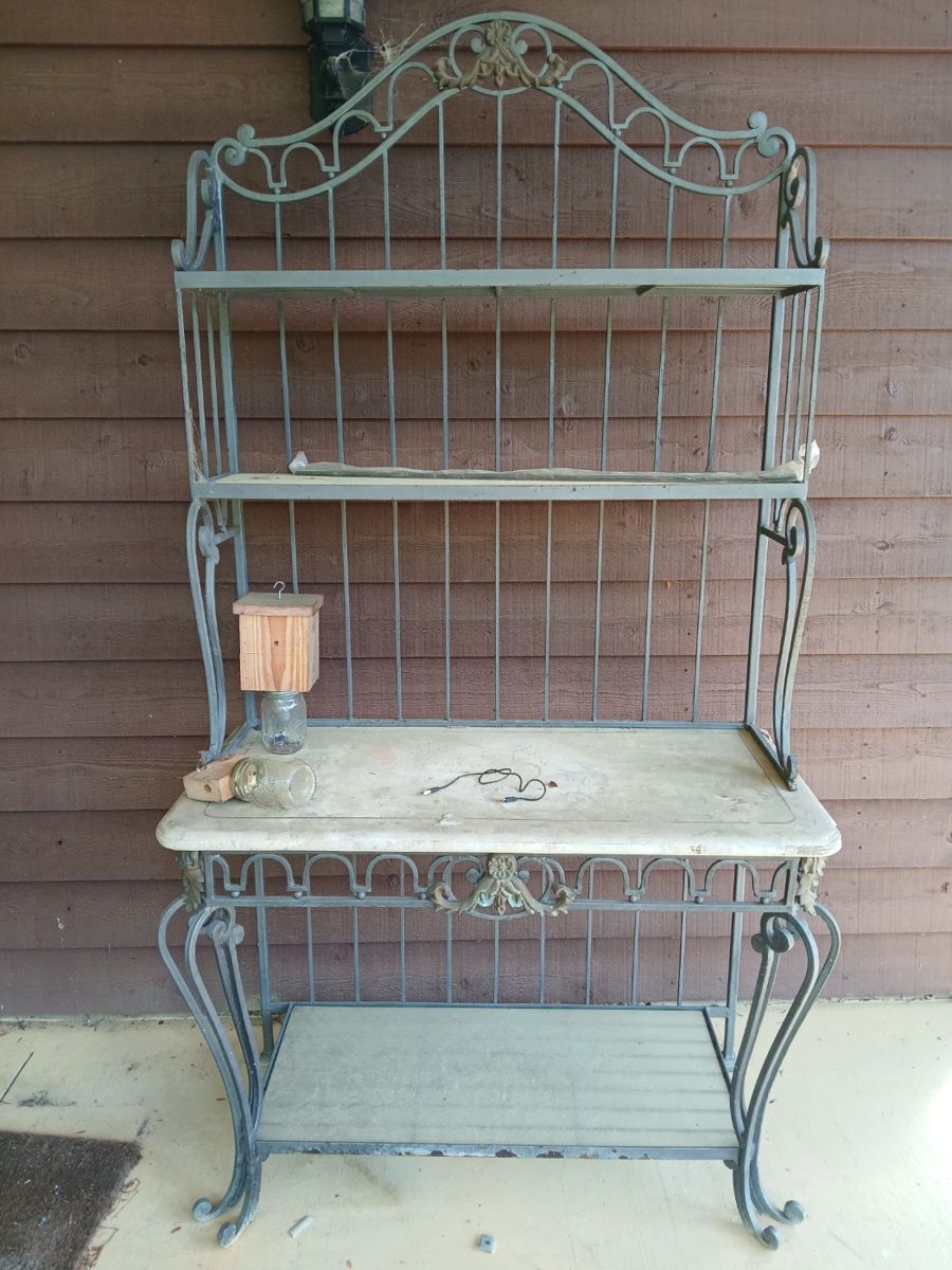 Bakers rack