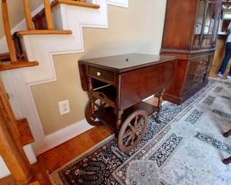 Serving cart